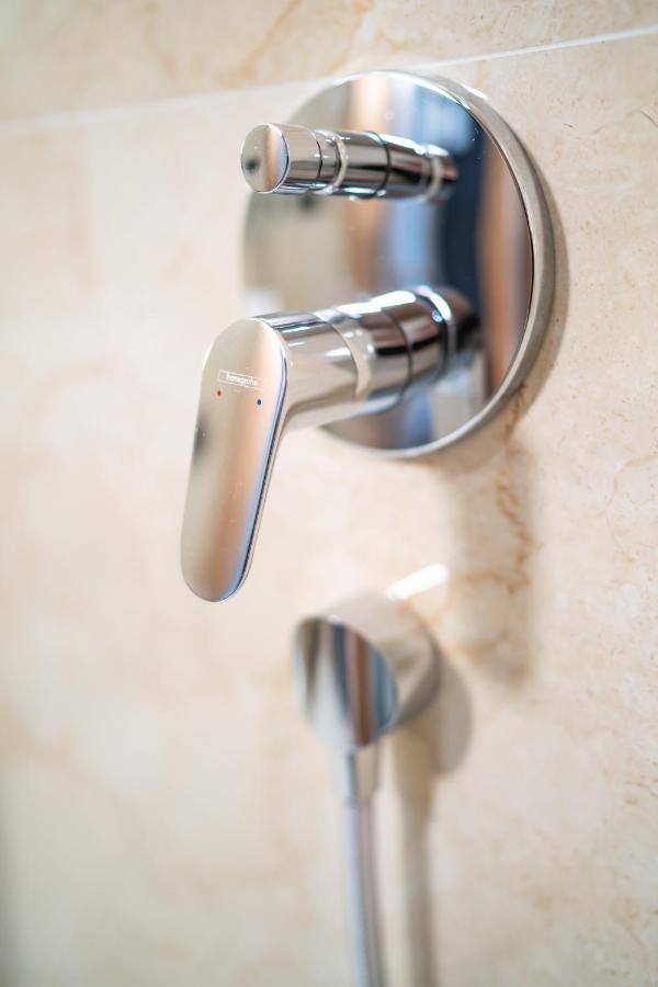 Lux apartmán v hoteli Akvamarín Bešenová Esterno foto